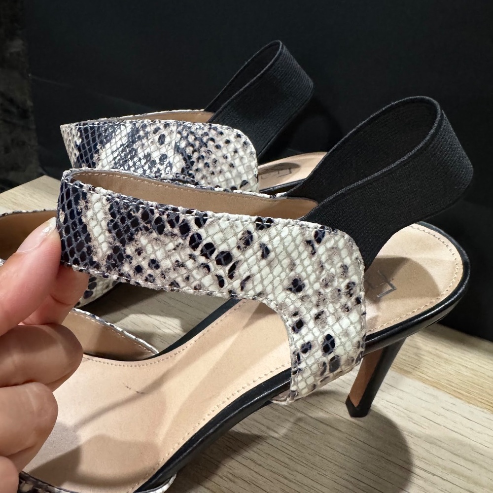 Franco Sarto Lima Pointed Toe Snakeskin Leather Ankle Strap Pumps Size 9.5 - Picture 8 of 9